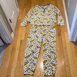 Disney The Lion king 2 piece  pyjamas size large